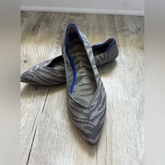 ROTHY'S The Point Retired Zebra Print Flats Slip on Shoes Womens Size 7 - Picture 1 of 10